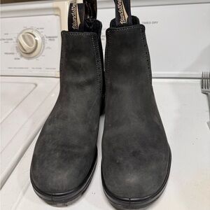 Blundstone Charcoal Leather Chelsea Boots